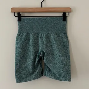 NVGTN Seamless Biker Shorts High Rise 6” Green Size XS‎ thumbnail 3