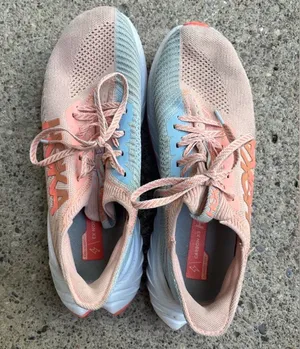 Hoka One One Carbon X3 Women’s 9.5 Performance Running Shoes GUC thumbnail 1
