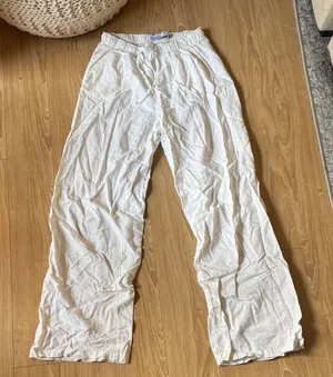 Bershka Women's White pants thumbnail 1