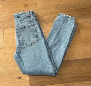 size 4 mom jeans, women’s small mom jeans thumbnail 3