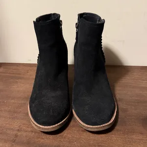 Blondo Waterproof Black Suede‎ Ankle Boot Sz- 8M B44 thumbnail 3