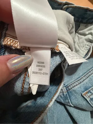 Madewell Baggy Straight Jeans in Earlhurst Wash: Ripped Edition- 28T thumbnail 9