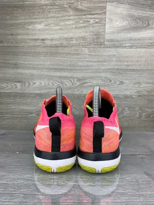 Womens Pink/Peach Nike focus Flyknit athletic running shoes size 7 thumbnail 4