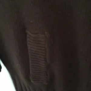 FINAL MARKDOWN Derek heart hooded sweater small thumbnail 3