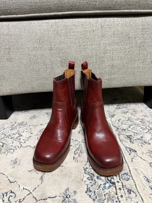 Frye Campus Chelsea Boots thumbnail 5