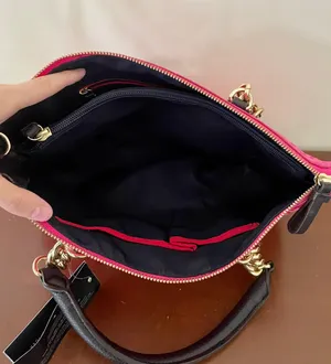 Tommy Hilfiger Shoulder Bag thumbnail 6