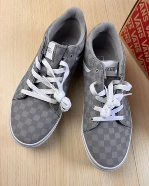 Vans Seldan Women's Checkerboard Gray Skateboarding Lace Up Sneakers Shoes Sz 6 thumbnail 1
