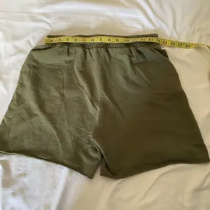 No Boundaries Olive Green Star Logo women’s Shorts size L thumbnail 5