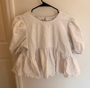 white top thumbnail 1