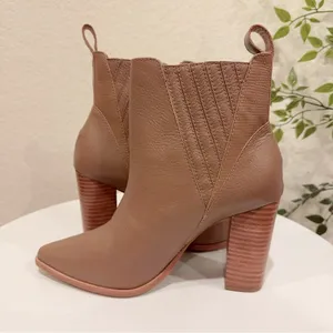 Kaanas Perm Cowboy Ankle Leather Boot in Honey NWOT Size 6M thumbnail 6