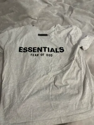 Essential shirt thumbnail 2