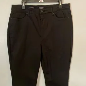 NYDJ Billie Mini Boot LiftXTuck Size 16 Black Jeans Stretchy Comfort #785 thumbnail 2