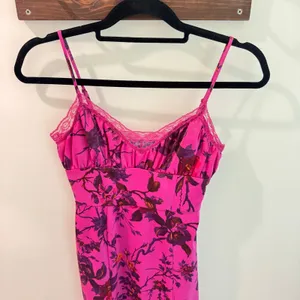 Urban Outfitters Audrey Magenta Pink Floral Lace Trim Midi‎ Slip Dress XS thumbnail 2