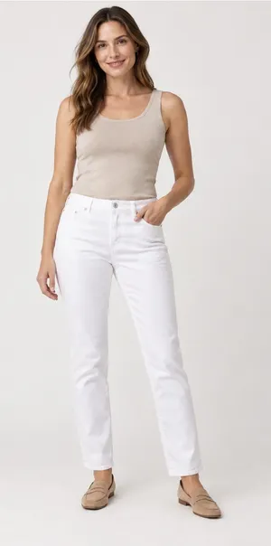 Coldwater Creek Women’s Size 6 White Straight Leg Stretch Jeans Pants thumbnail 1