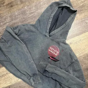 Nike Cropped Hoodie Womens Small Gray Mineral Wash Pink‎ Graphic Sweatshirt thumbnail 1