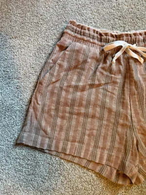 Forever 21 Beige/Brown Elastic Waist Striped Shorts thumbnail 3