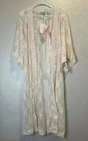 Pia Gladys Perey NWT Women’s Guipure Wedding Sheer Lace Robe Size 4‎ thumbnail 1