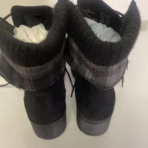 - Brash black lace up heel treaded boots with plaid trim size 7.5 thumbnail 6
