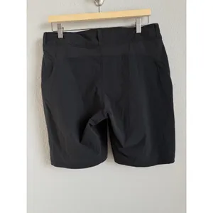 REI Co-op Women's Trail Shorts Black Zipper Pocket Outdoor Hiking Shorts Size 10 thumbnail 4