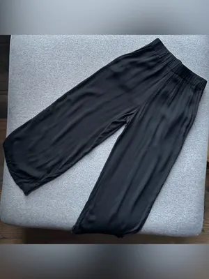 Aritzia Wilfred Black Wide Leg Cropped Pants XS thumbnail 4