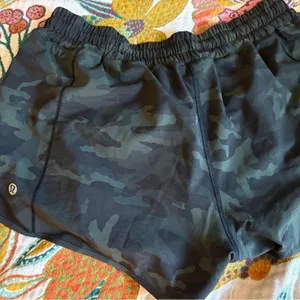 Lululemon Black Athletic Shorts Hottie Hot thumbnail 2