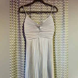 Petal and Pup | Naira Silver Pleated Midi Dress, size US2 thumbnail 3