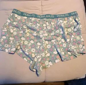 Snoopy shorts Green Size XL thumbnail 1