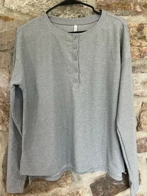NWT Halara Gray Relaxed Fit Henley with thumb holes size xs thumbnail 1