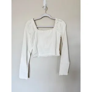 Free People Ivory Lace Trim Ruched Long‎ Sleeve Crop Top Tie Front Size Medium thumbnail 3
