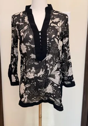 Zara black and white sheer floral quarter sleeve tunic blouse thumbnail 1