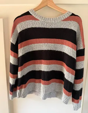 Billabong Crewneck Sweater in Black, Gray & Rust thumbnail 1