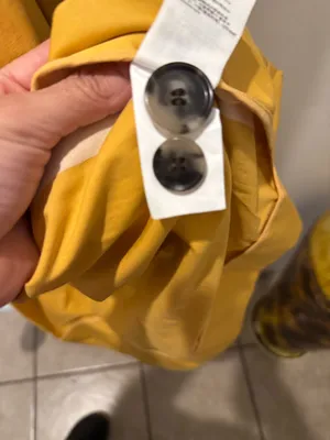 Elegant golden yellow piece by COS. Ideal for versatile styling. thumbnail 4