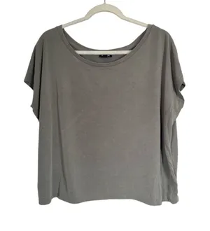 Express Women Sz Large Gray Green Boxy Shirt Top Pullover Cap Sleeve Scoop Neck thumbnail 1