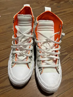 Converse High-Top Chuck Taylor thumbnail 11