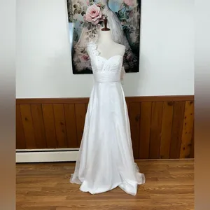 Elegant New Fiesta Organza White One-Shoulder Wedding Gown! thumbnail 1