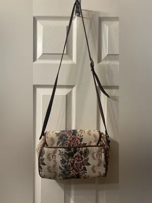 Etienne Aigner Floral Tapestry rare Crossbody with Brown Trim thumbnail 2