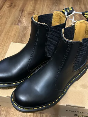 DR MARTENS 2976 black leather Chelsea ankle boots booties shoes women’s 8 new thumbnail 2