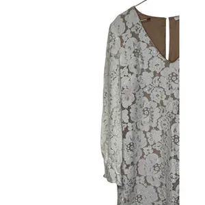 Wayf Women‎ Blouse Sheer Lace Floral V-Neck 3/4 Sleeve Nude Lining Ivory Medium thumbnail 2