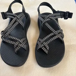 Chacos Black Strappy Women's Outdoor Sandals Size W9 thumbnail 1