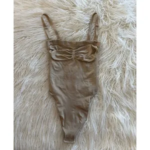 Skims Seamless Sculpt Strapless Thong Bodysuit Clay Size Small thumbnail 2
