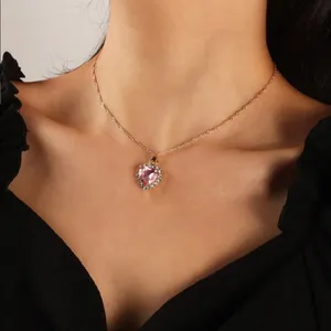 Gorgeous Pink Crystal Jewel Bling Heart Pendant Charm gold twist Chain necklace thumbnail 2
