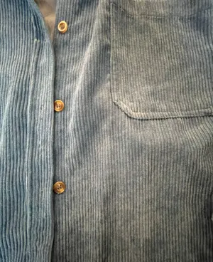 Courdory Button Up Size L thumbnail 2