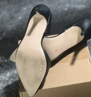 Womens sz8 heels thumbnail 6