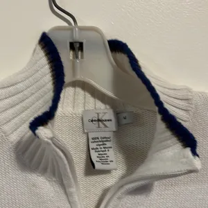 Zippered cardigan. Calvin Klein. Medium. Like new thumbnail 4