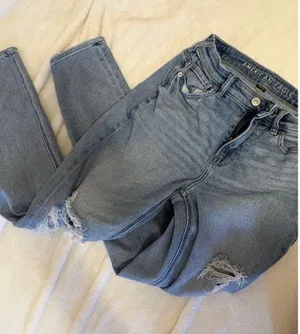 American Eagle Jeans thumbnail 1