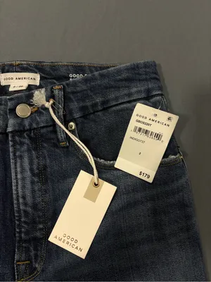 Good American Straight Leg Jeans in Medium Blue Wash thumbnail 3