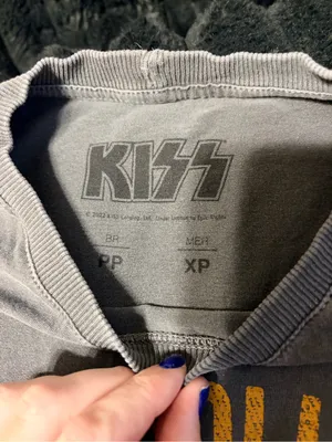 Kiss Short Sleeve Tee in Gray with Yellow Graphic thumbnail 3