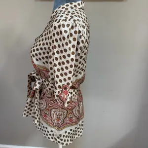 BCBGMAXAZRIA silk polka dots paisley print wrap top snap closure size small tie waist thumbnail 3