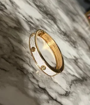 Bracelet thumbnail 1