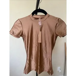 SKIMS T-shirt, Shine Spandex Tee, NWT, Sienna thumbnail 4